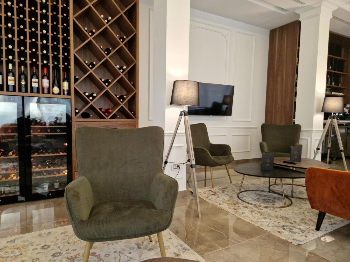 H41 Luxury Suites Belgrade Exterior photo